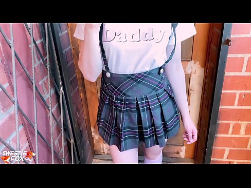 ❤️ Schoolgirl ດູດ dick ຂອງນາງເລິກແລະ fucks ແທນທີ່ຈະຫ້ອງຮຽນ. ️ ໜັງໂປ້ ທີ່ lo.pornoincest.ru ﹏